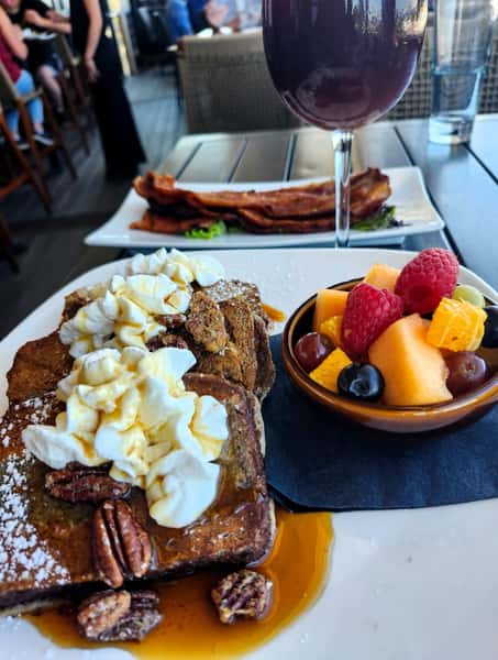 Demetris Toast