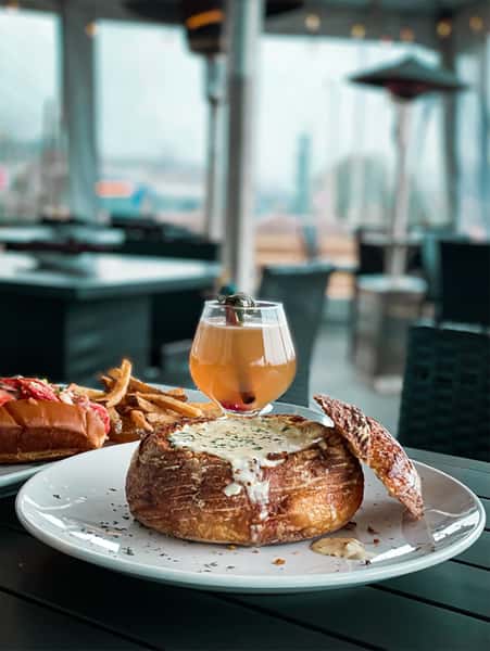 Clam Chowder BREAD BOWL