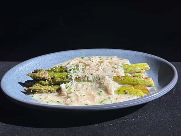 Asparagus & Crab Oscar