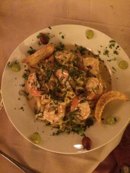 Tagliatelle with shrimp alfredo