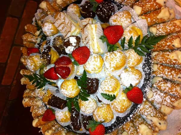 Dessert arrangement with strawberries