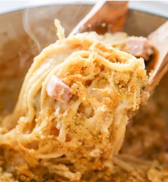 Chicken Cordon Blue Pasta Bake