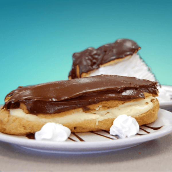 Eclair and Cream Puff