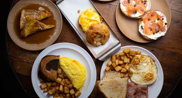breakfast plates
