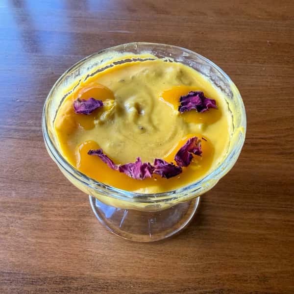 MANGO ICE BOX CAKE