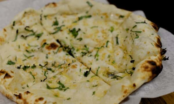 GARLIC CILANTRO NAAN
