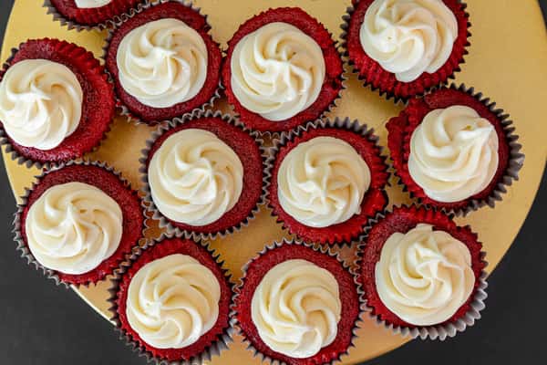 12 Mini Cupcakes