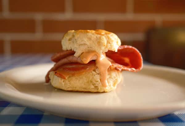 Skydog Biscuit (Brunch)
