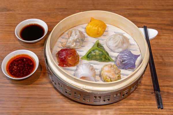Crystal Seafood Dumplings米纸海鲜饺