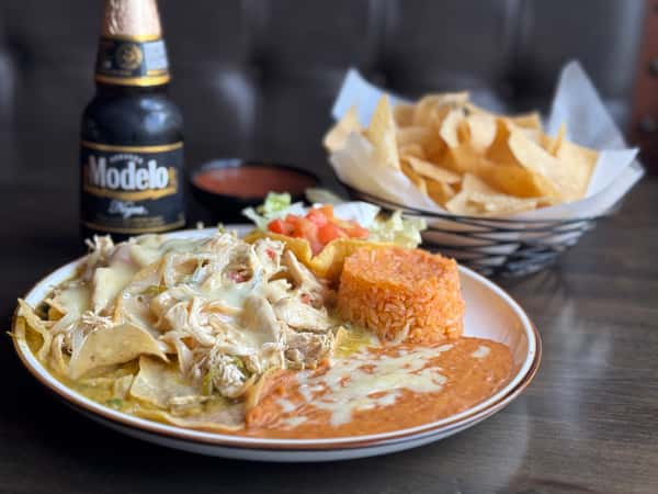 Mexican Chilaquiles Rojos o Verdes Lunch