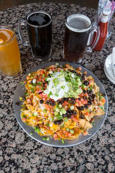 Heroes Chili Nachos
