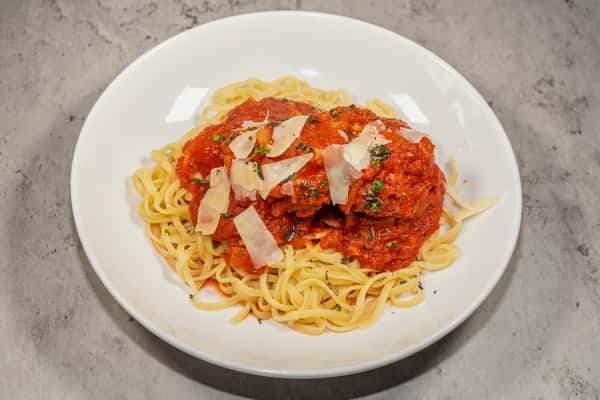 Linguini Con Polpette