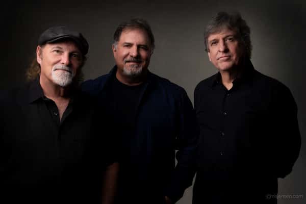 Big Adventure Trio Winchesters Grill & Saloon American Restaurant