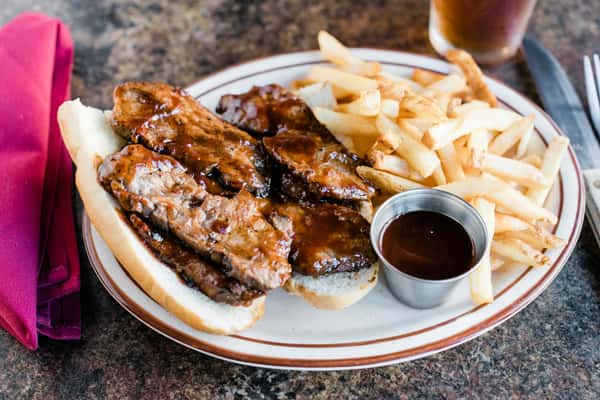 BBQ Tri-Tip Sandwich