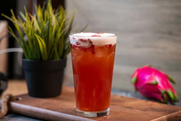 Strawberry Dragonfruit Refresher