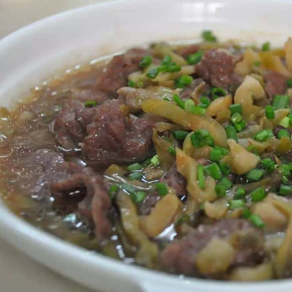 * 榨 菜 蒸 滑 牛 肉 Steamed Beef with Preserved Vegetables