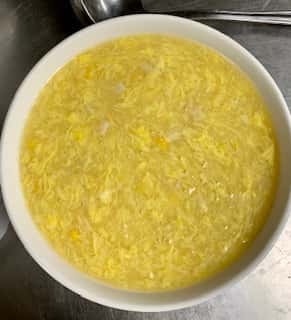 鸡茸粟米羹 Minced Chicken & Sweet Corn Soup