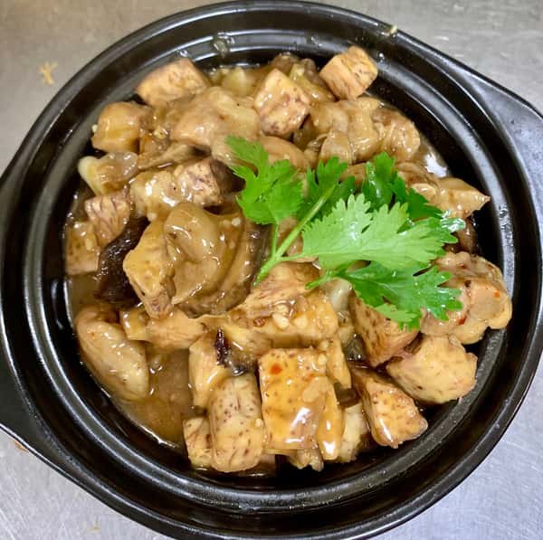 啫 啫 排 骨 煲 Pork Sparerib & Taro Hot Pot