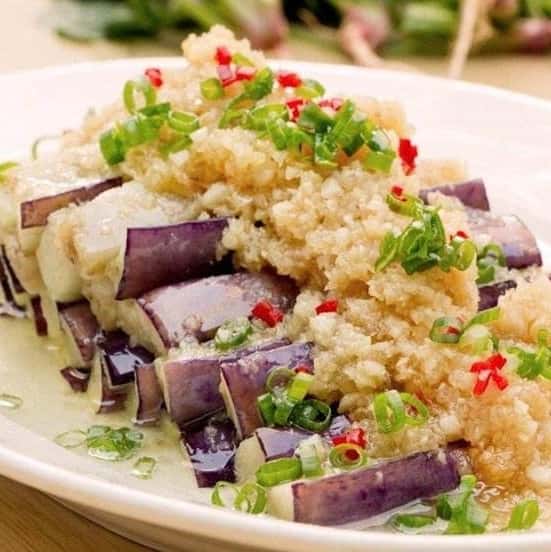 蒜 蓉 蒸 茄 子 Steamed Eggplant with Garlic