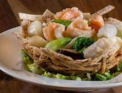 * 雀 巢 Xo醬 海 鮮 Seafood Combination with Xo Sauce in Bird's Nest Basket