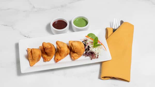 Cholewale Samosa or Aloo Tikki