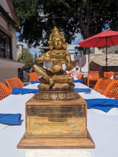 Statue