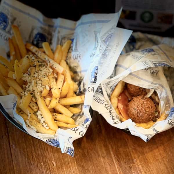 Falafel Pita Combo