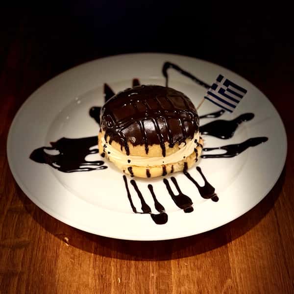 Chocolate Eclair