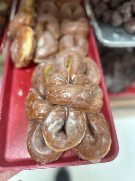 Glaze bow tie