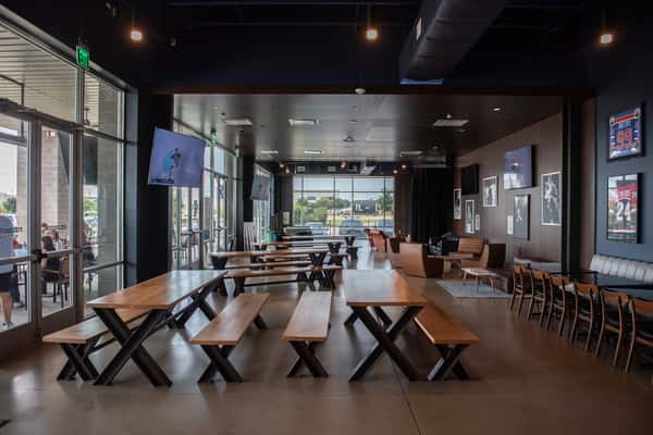 INDOOR LOUNGE