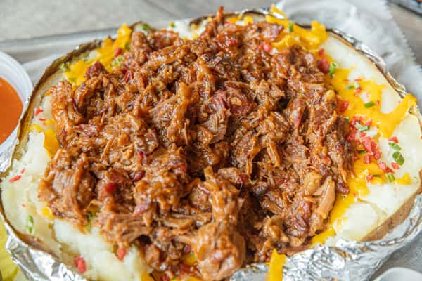 Baked potato with bbq pork