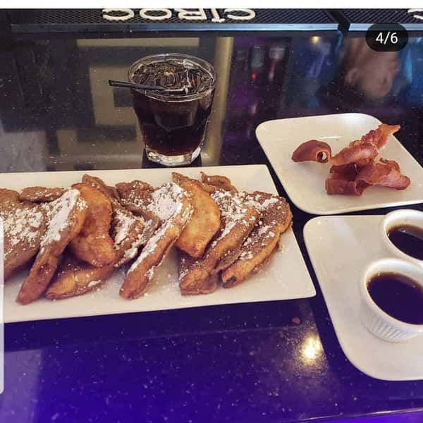 French Toast And Bacon