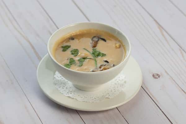 Tom Kha