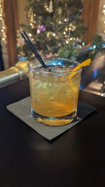 TOM'S OLD FASHIONED