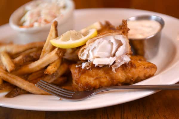 BEER BATTERED FISH* FOOD Pub Bricco