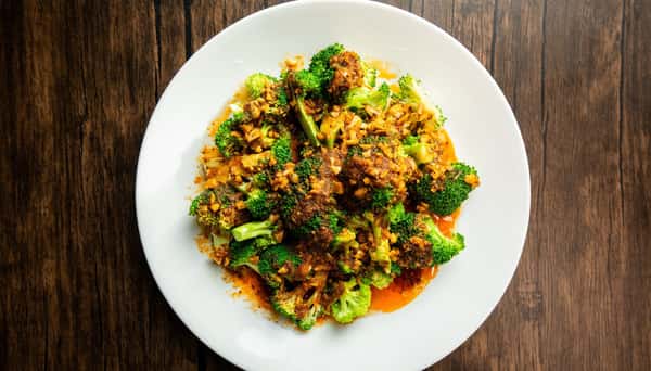 Cajun Broccoli (1/2 Tray)
