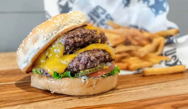 Double US Angus Burger*