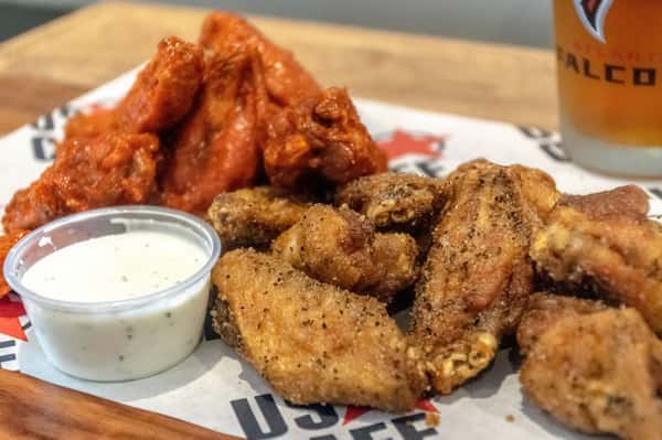 South Cobb US Cafe Burgers & Wings Restaurant in Smyrna & Atlanta