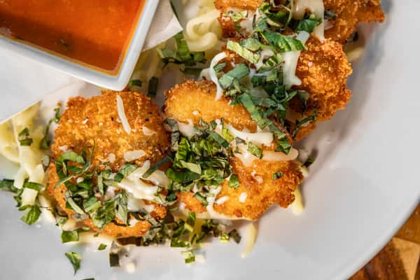 Mozzarella in Carrozza (Cheese Sticks)