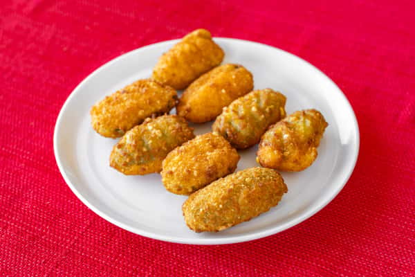 Jalapeno Pepper Poppers (8)