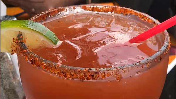 Michelada (16 oz)