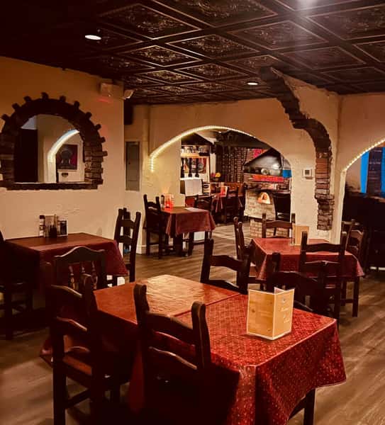 Hello, fall! Cozy up with us at La Cabaña Venice. Warm dishes, cool vibes, and a festive patio await you.