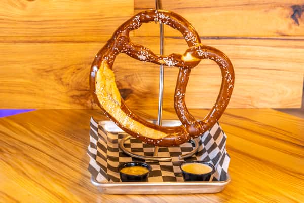PiNZ XL Pretzel