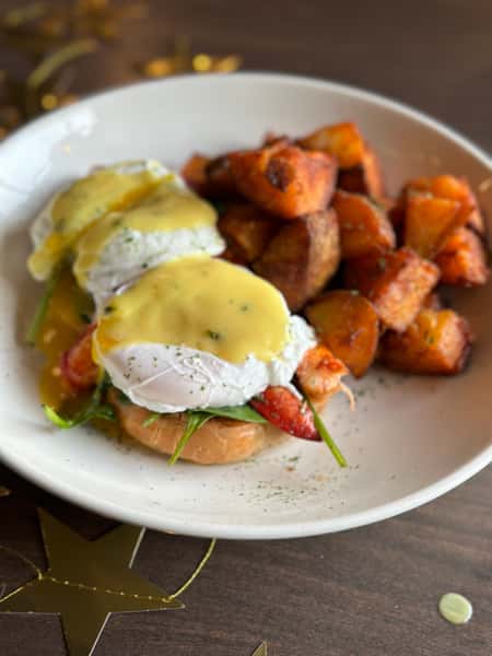 LOBSTER BENEDICT