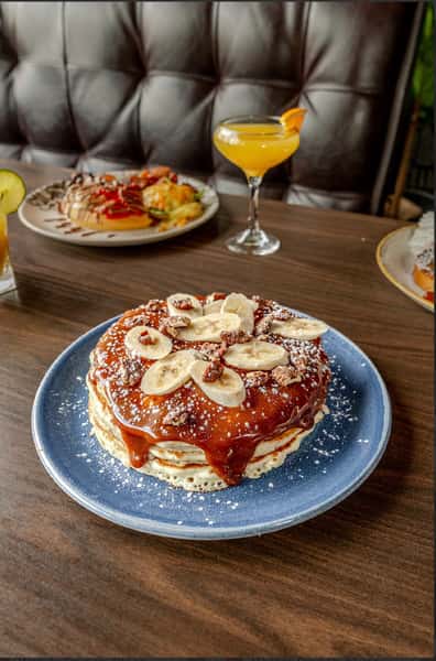 DULCE DE LECHE PANCAKES