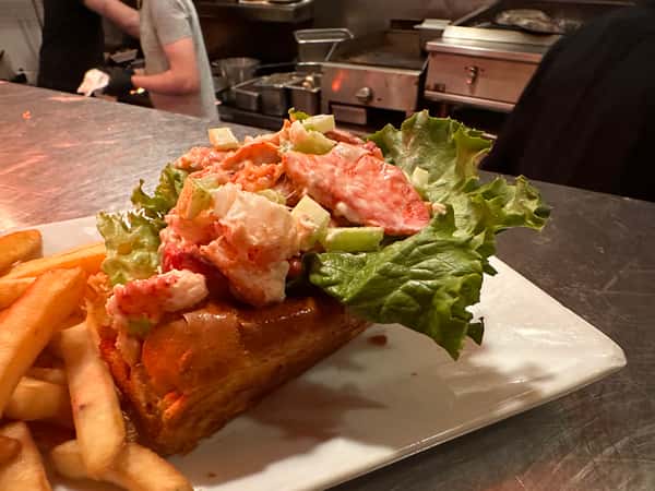 Lobster Roll *
