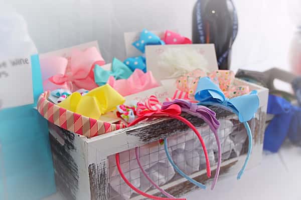 gift table