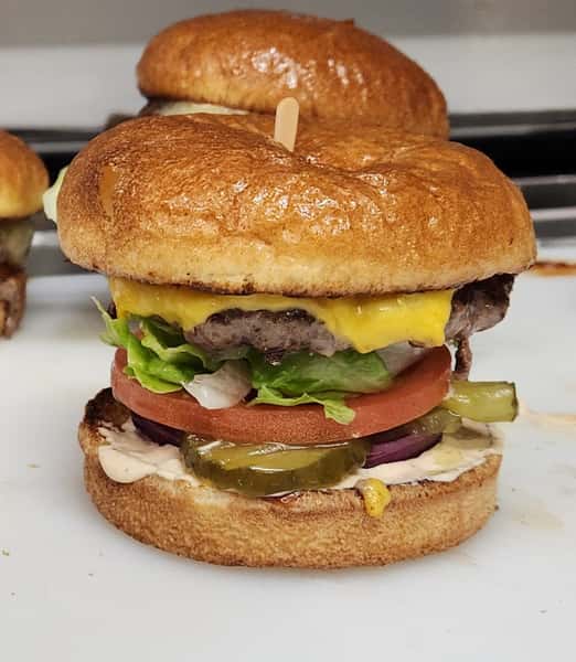 Juicy Single Cheeseburger