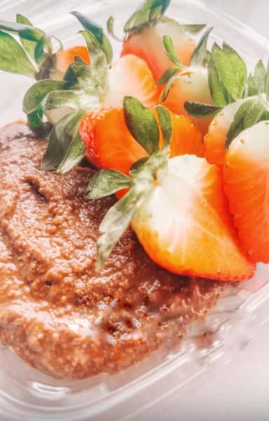 Brownie Batter Hummus & Strawberries