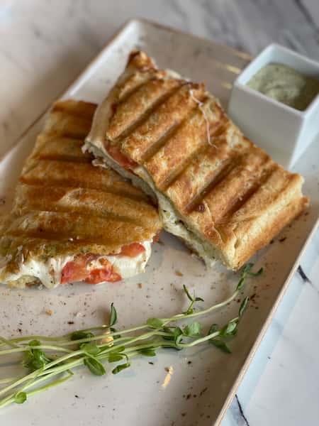 caprese panini